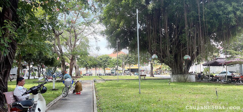 Khách Sạn 3 SAO Mặt tiền, 139m2, 8 tầng Ngang 6m, Thuê khoán 150 triệu