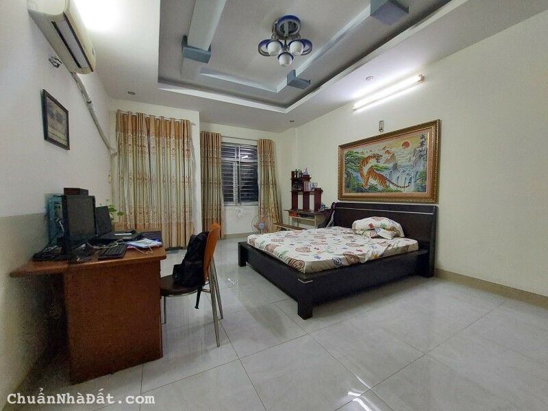 Bán nhà 90m2, 5 tầng, 4.4m x 20m Trung Chánh Hóc Môn giá 6 tỷ