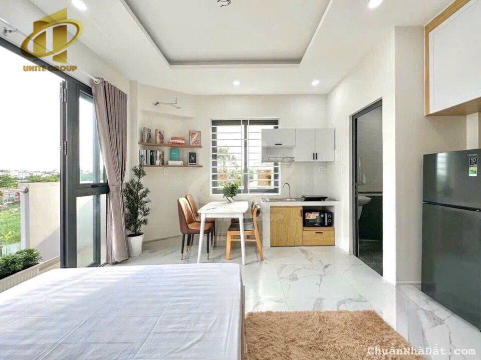 Căn hộ ban công thoáng mát, sạch sẽ Quận 7 - thuận tiện sang các quận trung tâm