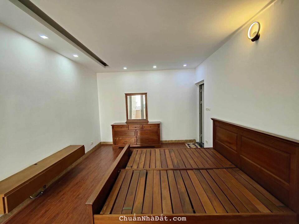 Chung cư Mỹ Đình 1, 124m, 3 ngủ, full nội thất, sổ đỏ, dưới 5 tỷ