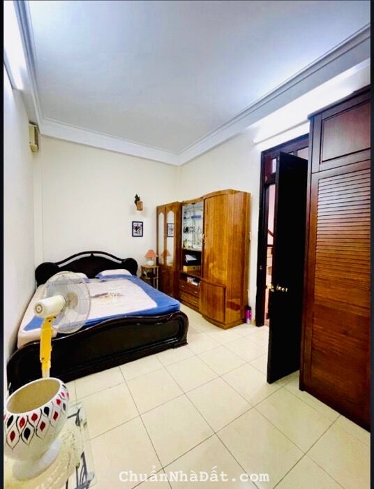 Bán nhà Kim Ngưu, Hai Bà Trưng, lô góc 3 thoáng, kiến trúc pháp 54 m2, 5 tỷ 850 Bán nhà Kim Ngưu, Hai Bà Trưng, lô góc 3 thoáng, kiến trúc pháp 54 m2, 5 tỷ 850