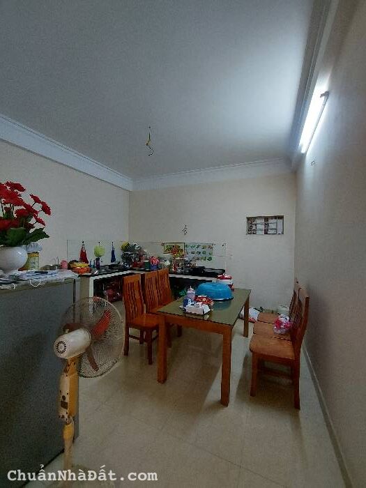 Bán nhà Vĩnh Hưng, Hoàng Mai, nhà dân xây, ô tô đỗ cửa 63 m2, 4 tỷ 700