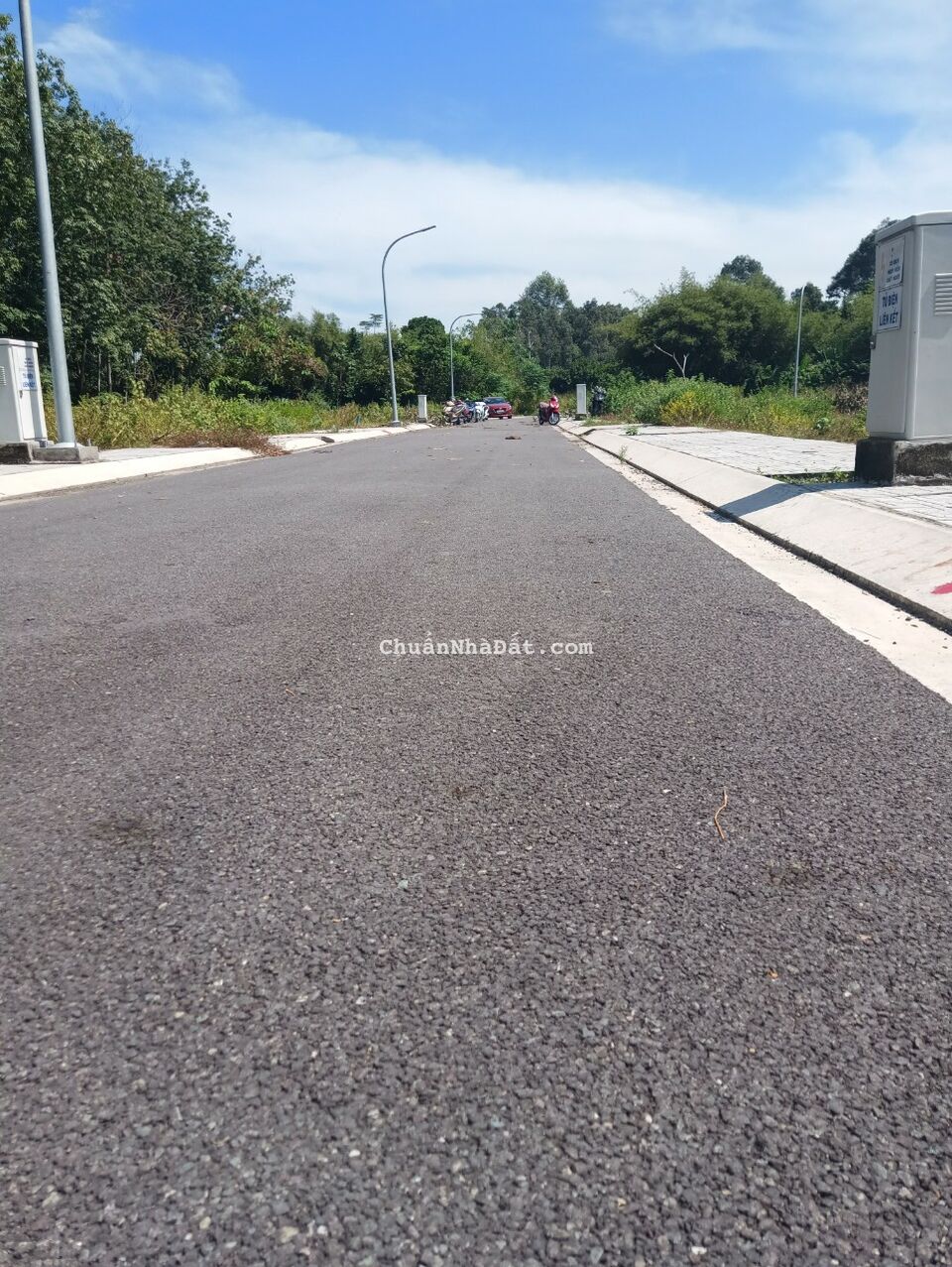 Đang ngộp nặng cần bán đất nền thổ SHR ở tĩnh lộ 15, Phú Hòa Đông, H Củ Chi