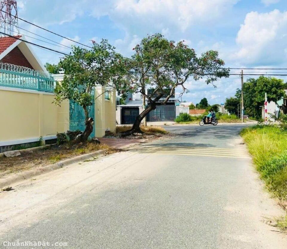 Ngộp giá giảm mạnh đất nền 103m SHR ở gần chợ Phú Hòa Đông