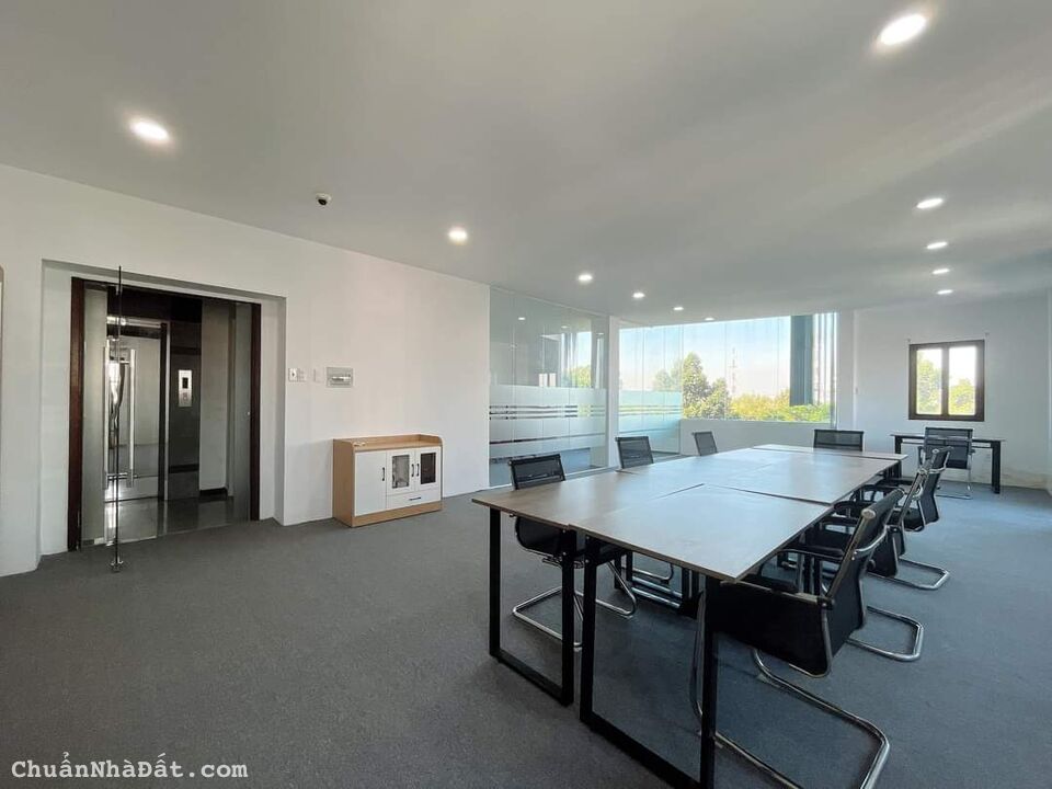 VĂN PHÒNG GẦN SÂN BAY CHUẨN CHUYÊN NGHIỆP TẠI PHAN ĐÌNH GIÓT, QUẬN TÂN BÌNH