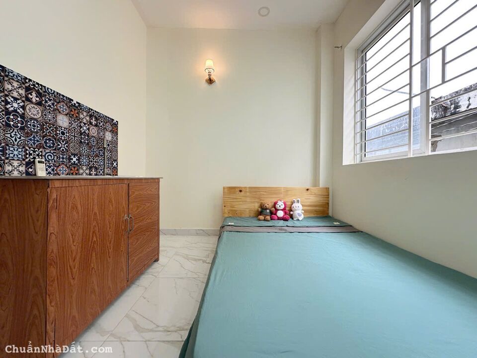 Phòng cửa sổ lớn_Gần Công trường dân chủ, viettel, ĐH mở, …quận 3