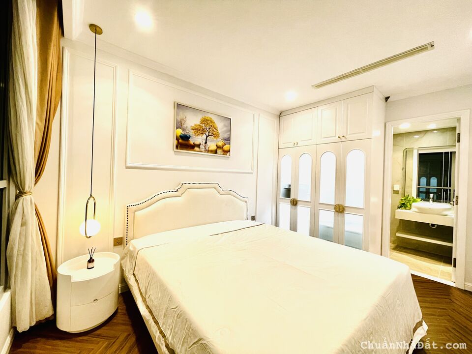 Cho thuê căn 3PN view LM81 nội thất hiện đại tại Vinhomes Central Park. Lh 0822953757 Cho thuê căn 3PN view LM81 nội thất hiện đại tại Vinhomes Central Park. Lh 0822953757