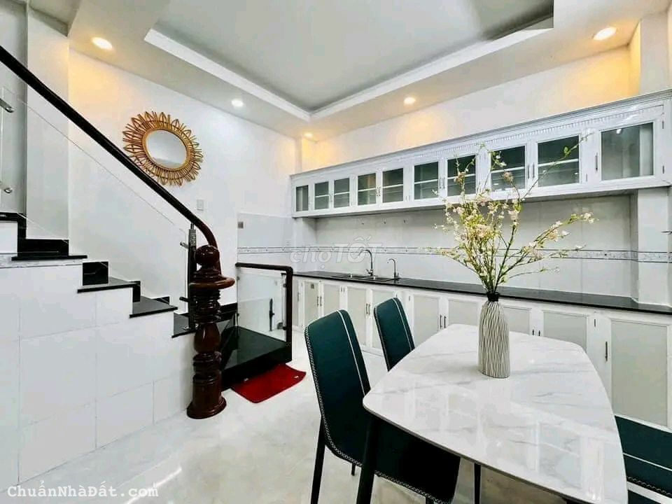 🆘[QUẬN 3]Cạnh Vòng Xoay Dân Chủ - 3TẦNG- 43M2-Hẽm Nguyễn Phúc Nguyên--