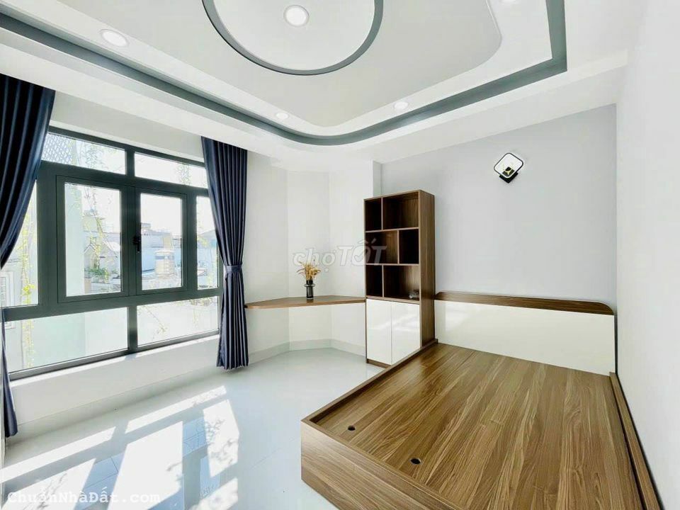 Bán gấp nhà cạnh THPT Nguyễn Trãi - 2TẦNG - 42M2 - HẺM XE HƠI 7 CHỔ