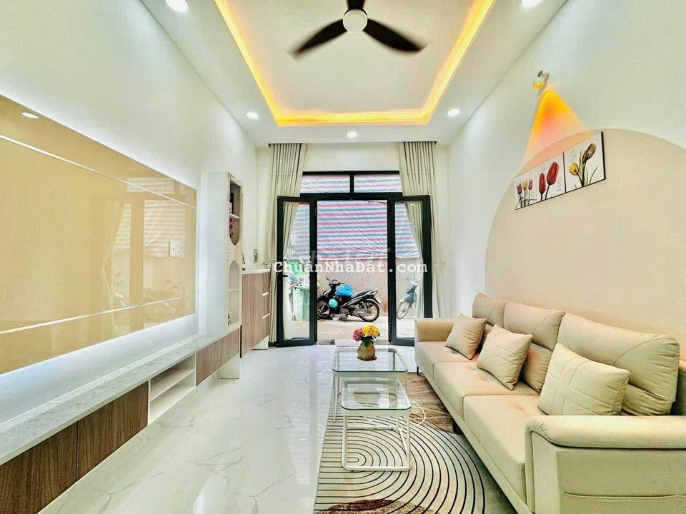 🆘[QUẬN Gò Vấp] Gần Công Viên Làng Hoa-3TẦNG- 40M2-Nhà Ngộp Ngân Hàng-Cần bán gấp 1 siêu phẩm ở phư