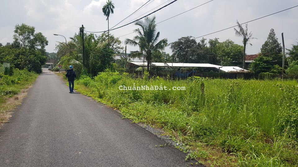 Chính chủ bán. Đất 32x26m tổng 816m thổ cư sẵn. MT nhựa. Kdc sạch sẽ. 1/ TL 15 