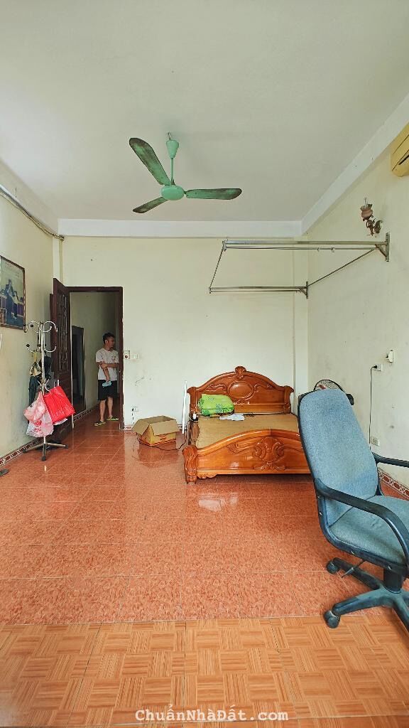 BÁN NHÀ MẶT PHỐ NGUYỄN PHONG SẮC - CẦU GIẤY VỈA HÈ 8m - KINH DOANH SẦM UẤT S60m x 4TẦNG, MT RỘNG 5m