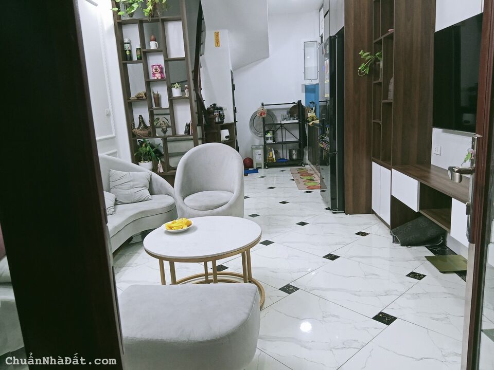 Bán nhà Quan Nhân - Xây mới sổ đỏ 32m x 6 tầng x 4PN - Căn góc 2 thoáng trước nhà gần 3m m