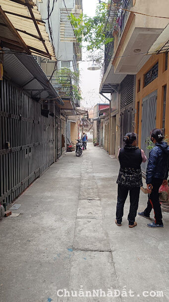 Chỉ 3.7 tỷ có nhà Hoàng Hoa Thám đón Tết, 30m x 5 tầng, mặt tiền 3.2m