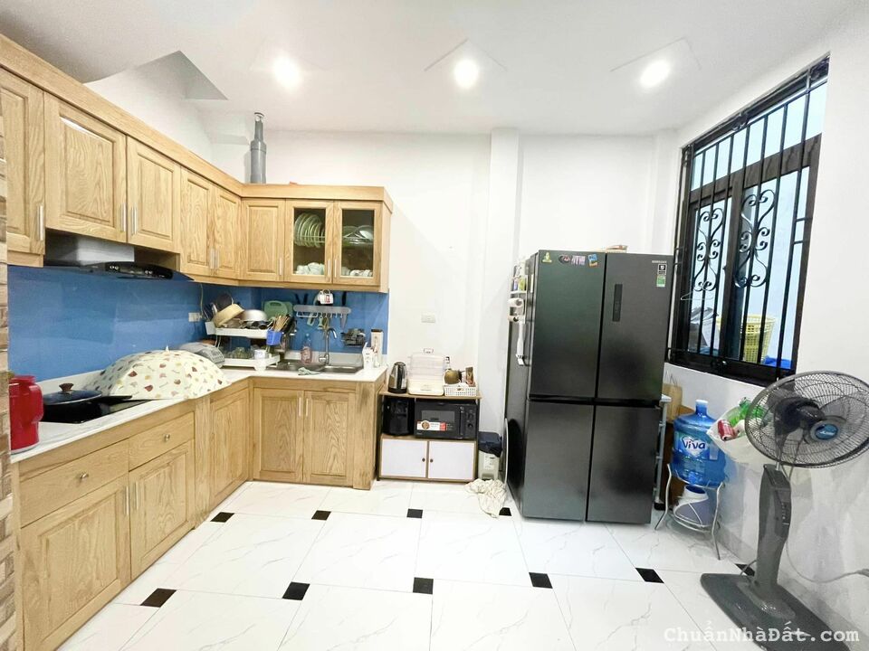 Bán nhà quận Cầu Giấy dưới 5 tỷ, 33m x 5 tầng, mặt tiền 5m