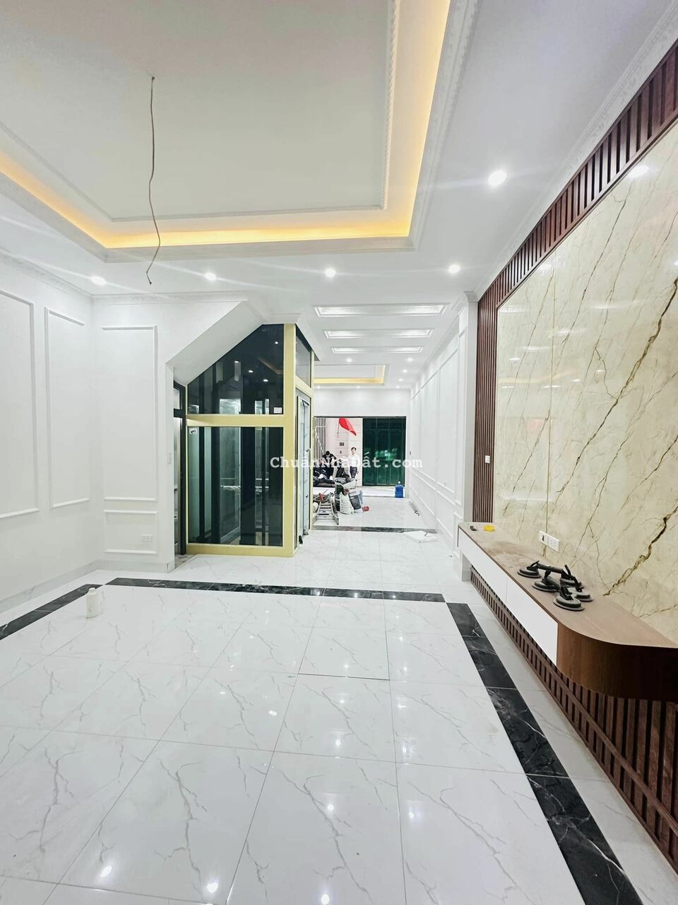  Nhà phố Lê Trọng Tấn – Phân Lô , Ô Tô – 5 tầng thang máy – 19 tỷ 