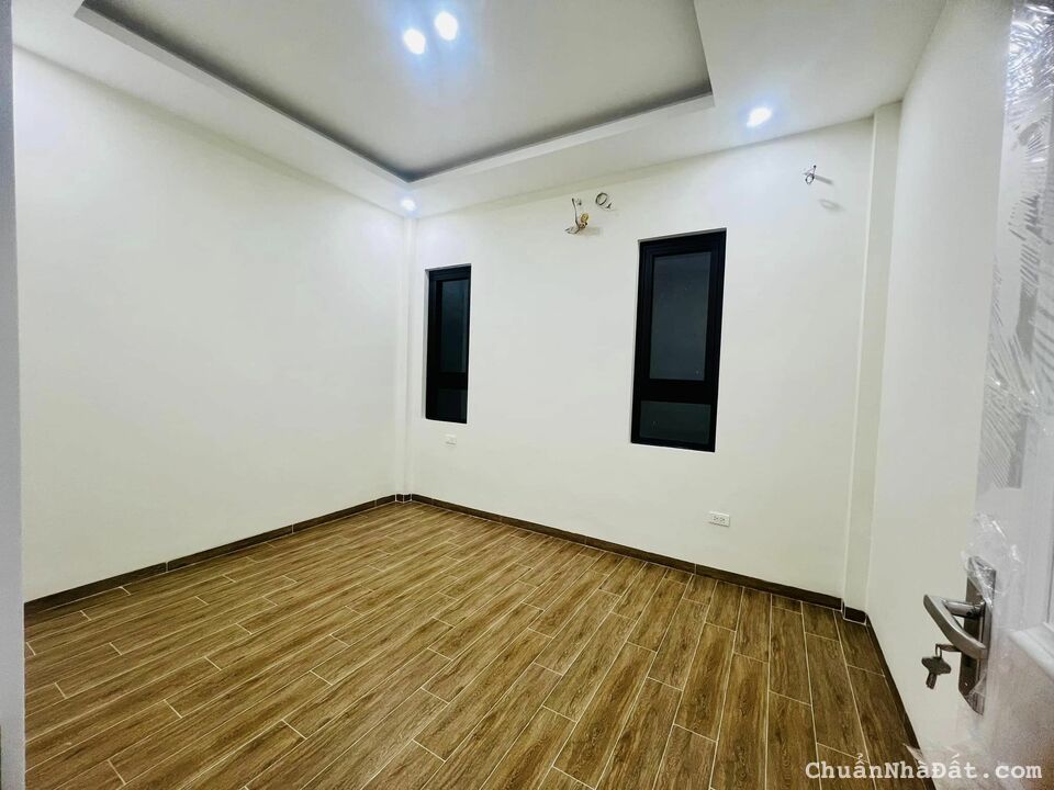 Nhà phố Thái Hà – Phân Lô – Ô tô – Thoáng 2 Mặt – 13.3 tỷ Nhà phố Thái Hà – Phân Lô – Ô tô – Thoáng 2 Mặt – 13.3 tỷ