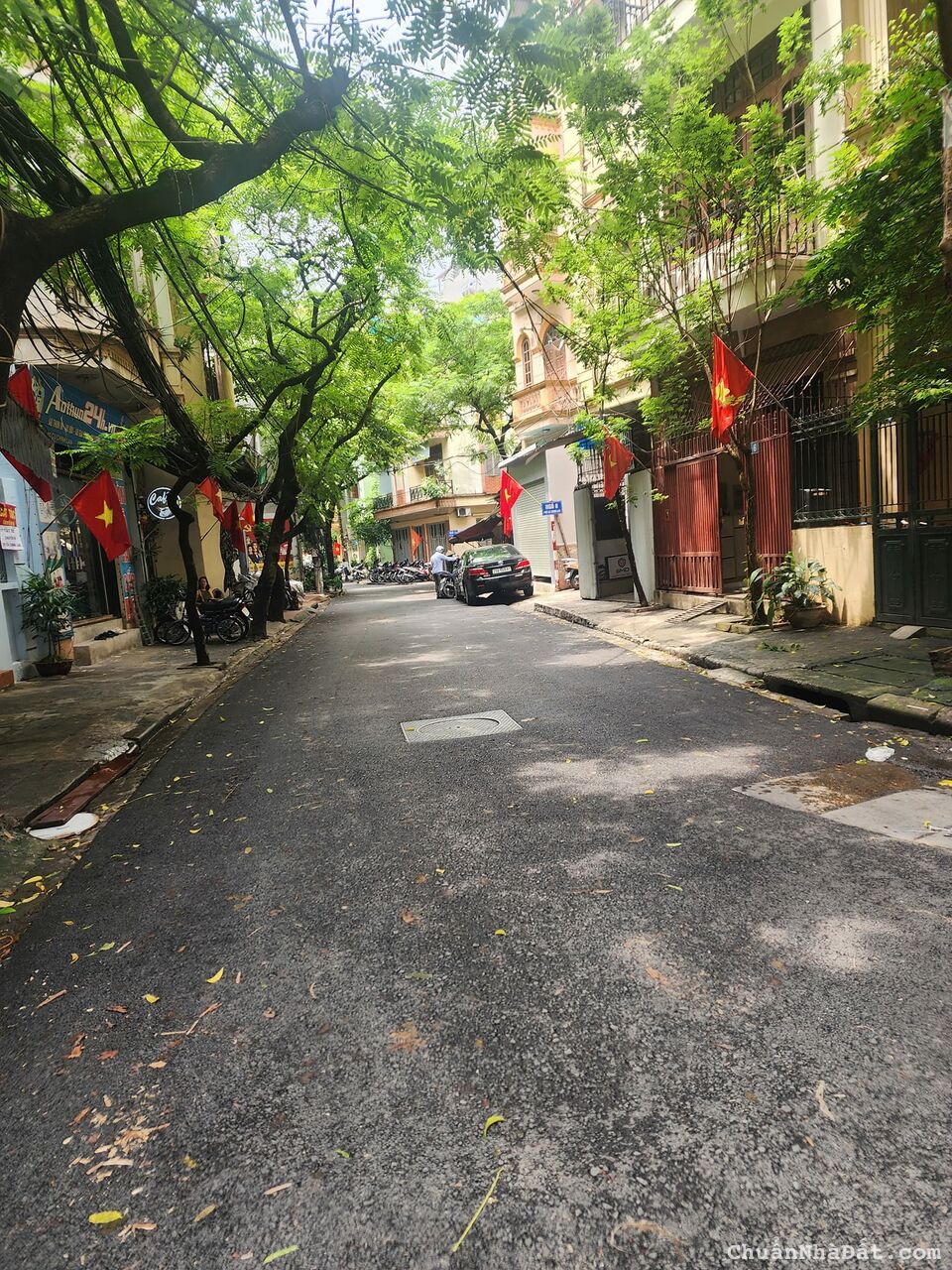    Nhà phố Cù Chính Lan – Thang Máy – Mặt Ngõ – Ô Tô - Ở,Kdoanh – 18.6 tỷ 