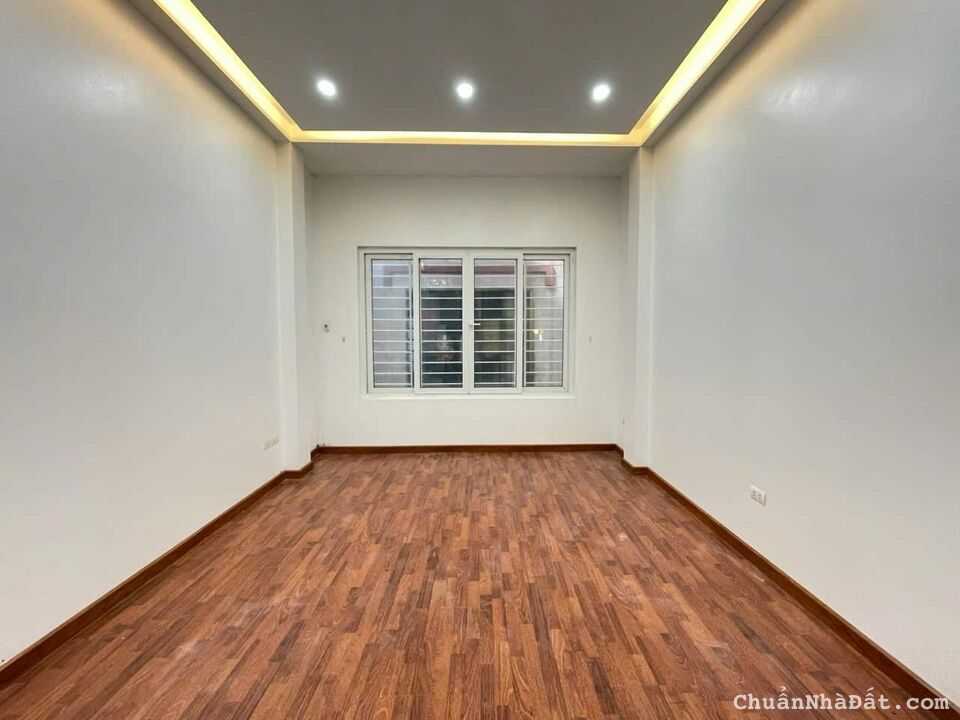 Nhà phố Nguyễn Đình Chiểu – 6 tầng Thang Máy – Kdoanh, ở - 12.5 tỷ 