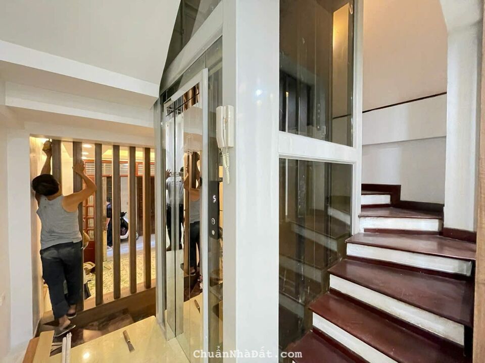 Nhà phố Nguyễn Đình Chiểu – 6 tầng Thang Máy – Kdoanh, ở - 12.5 tỷ 