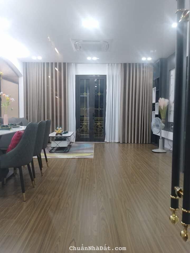 Nhà phố Vương Thừa Vũ – 7 tầng thang máy – GARA – Full nội thất – Kdoanh,Vphòng – 17.6 tỷ 