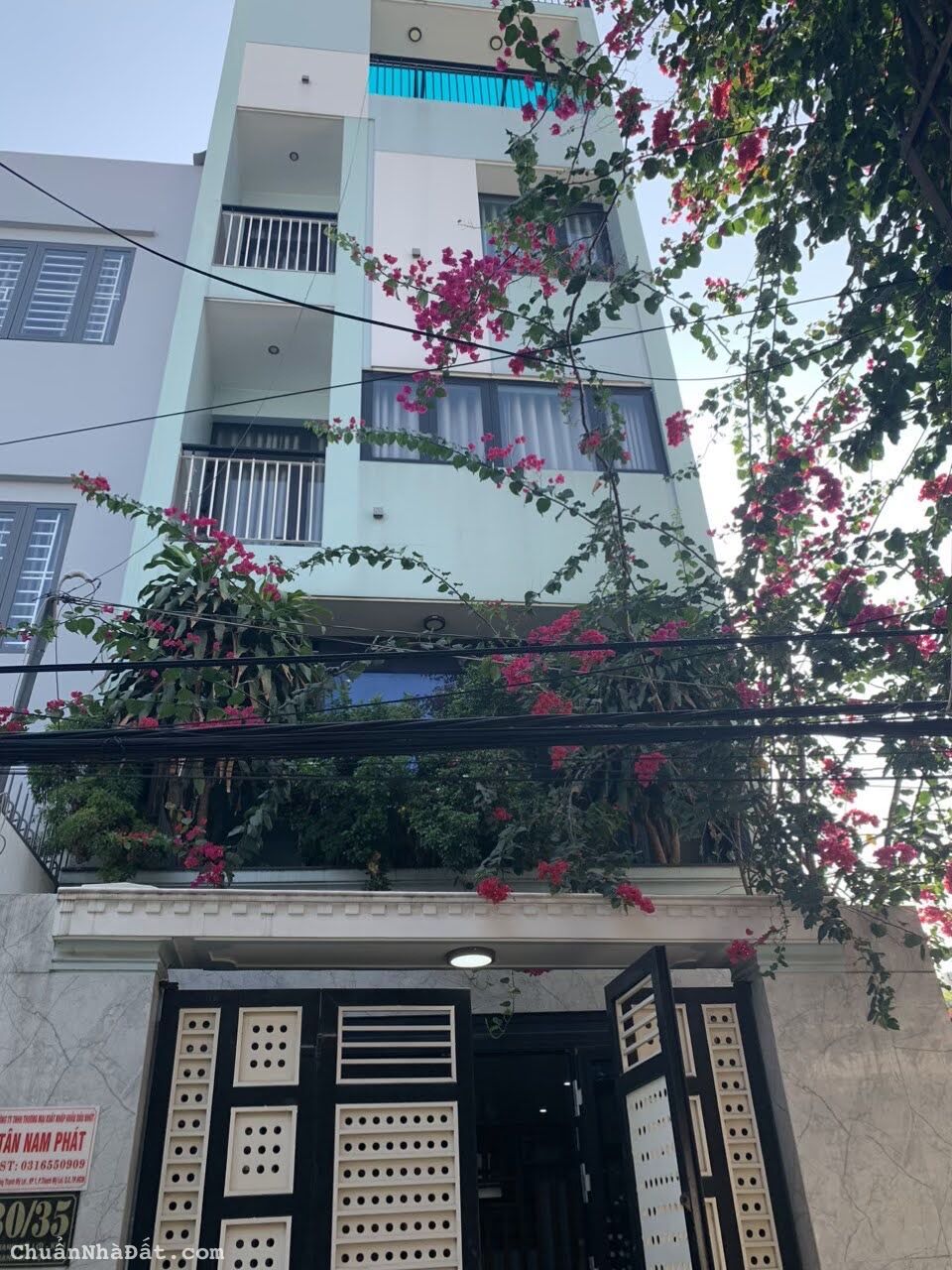 Bán nhà mới xây kiên cố đẹp từng chi tiết khu yên tĩnh hẻm xe hơi 