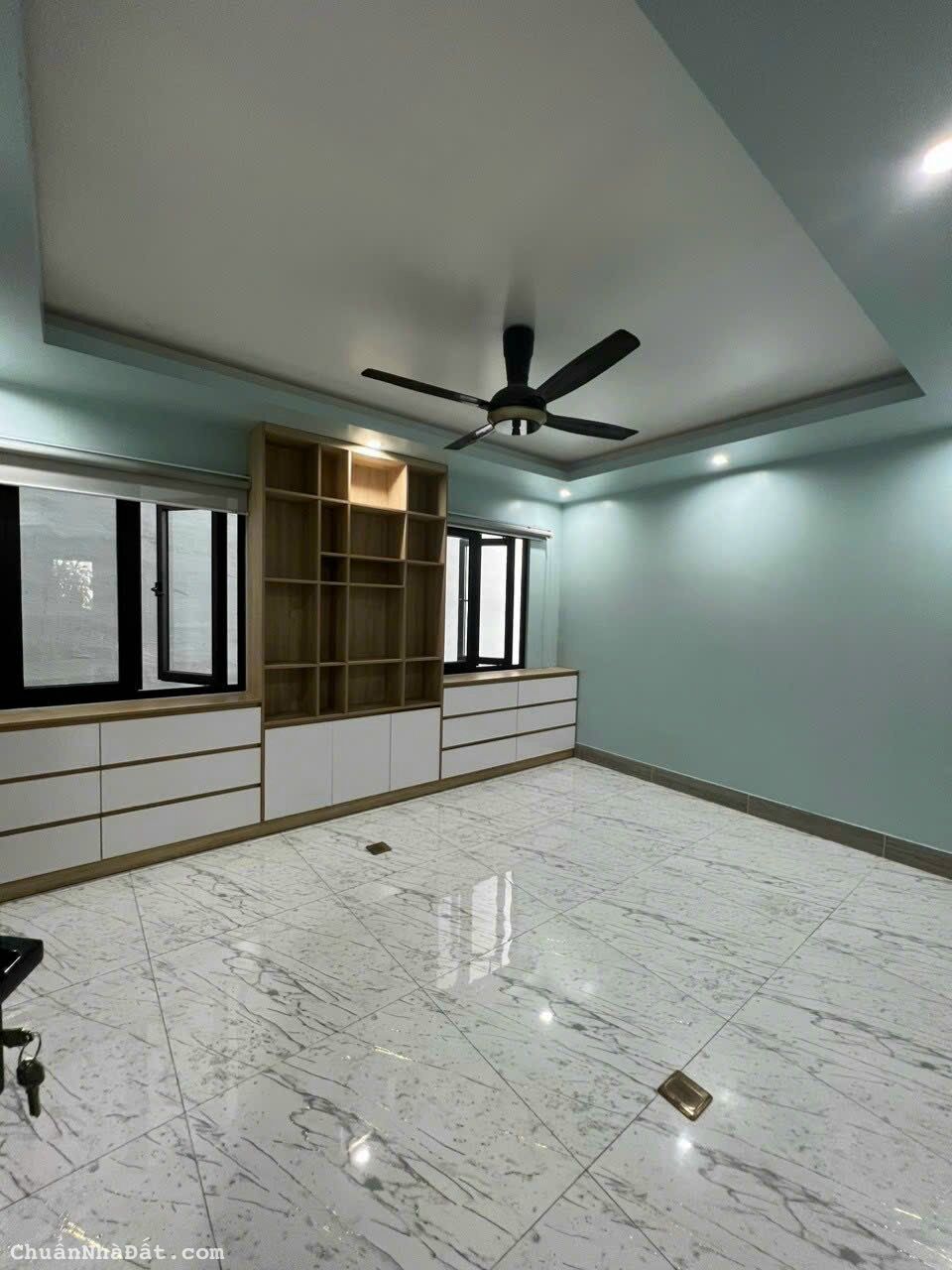 Bán nhà mới xây 30/35 Thạnh mỹ lợi,TP Thủ Đức,khu yên tĩnh hẻm xe hơi 