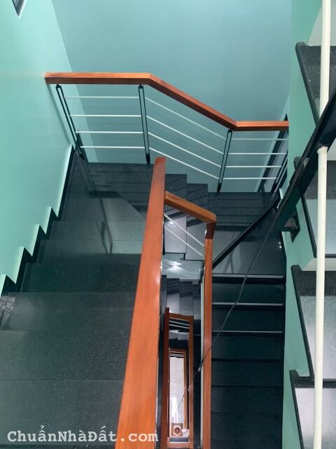 Bán nhà mới xây kiên cố đẹp từng chi tiết khu yên tĩnh hẻm xe hơi,30/35 Thạnh mỹ lợi tp Thủ Đức 