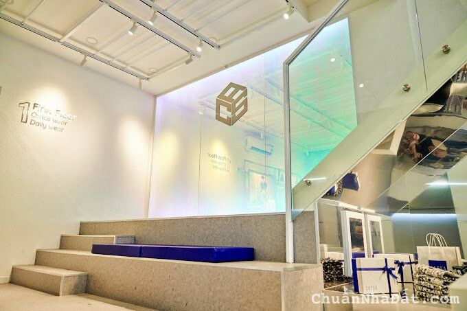 Nhà nguyên căn CMT8, Quận 10 - Ngay VX Dân Chủ, lượt xe qua lại cao, dễ nhận diện thương hiệu