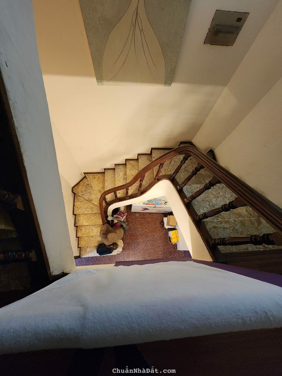 BÁN NHÀ ĐẠI LA HAI BÀ TRƯNG 52 M2 9 TỶ Ô TÔ ĐỖ CỬA  HAI THOÁNG VÀI BƯỚC RA PHỐ VỊ TRÍ TUYỆT ĐẸP.