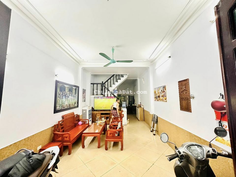 BÁN NHÀ HỒ ĐÌNH KIM NGƯU HAI BÀ TRƯNG 50M2 10.5 TỶ LÔ GÓC 3 THOÁNG Ô TÔ TRÁNH