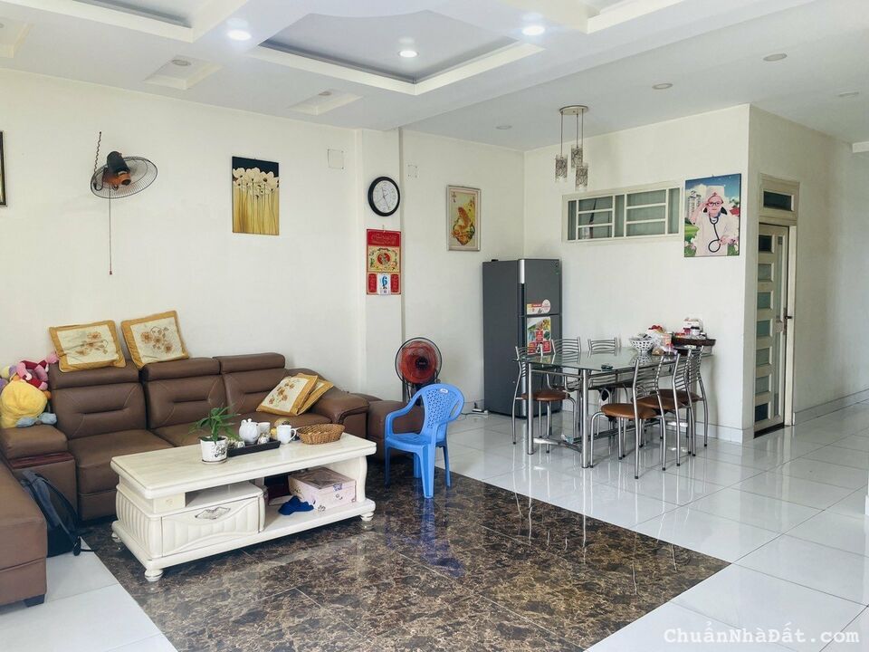 Biệt Thự 4 Tấm - Ngang 8m - Hẽm 8m Võ Văn Vân Bình Chánh 160m - 6.7 Tỷ Biệt Thự 4 Tấm - Ngang 8m - Hẽm 8m Võ Văn Vân Bình Chánh 160m - 6.7 Tỷ