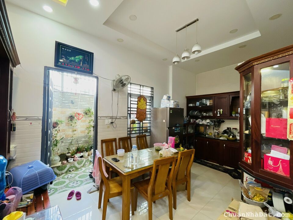 Nhà HXH 4 Tầng Gần Ngã 5 Nguyễn Thị Tú DT 8 Nở Hậu 10 Dài 15m Giá 7 Tỷ