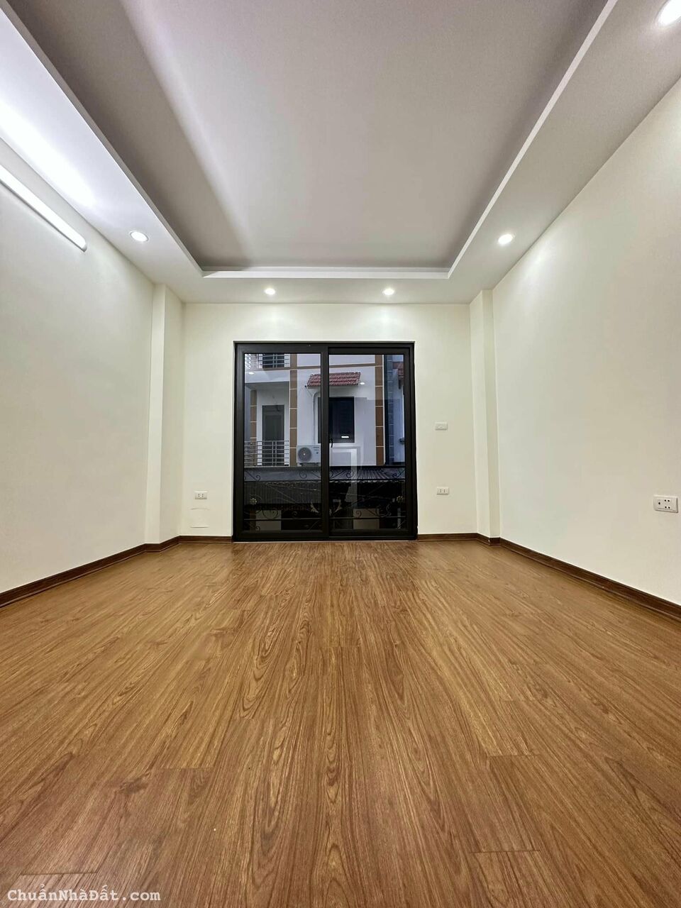 Nhà Di Trạch xây độc lập, 31m×5 tầng, 15m ra trục chính làng chỉ 2,79 tỷ