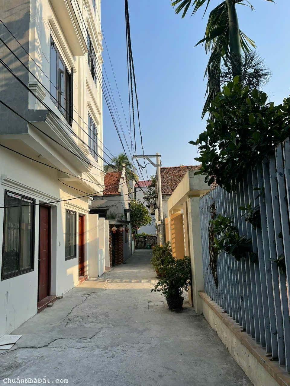 Nhà 42m ở lũng kinh, cách 50m ra đường ô tô, ngay chợ chỉ 2,35 tỷ Nhà 42m ở lũng kinh, cách 50m ra đường ô tô, ngay chợ chỉ 2,35 tỷ