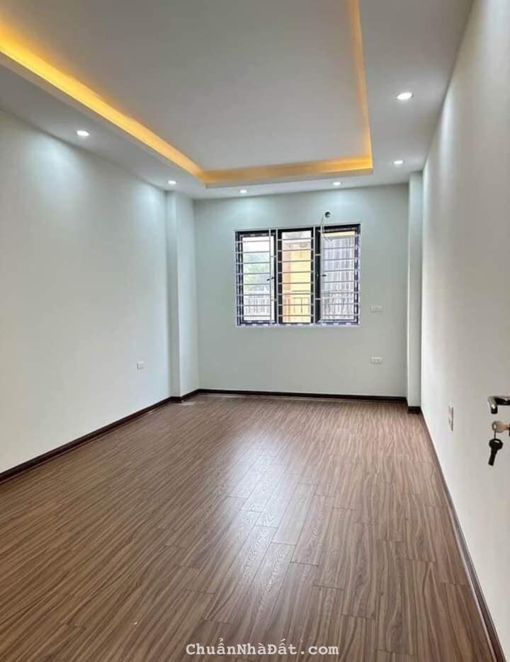 Chỉ 2,45 tỷ có ngay căn nhà 30mx4 tầng tại Kim Chung, chỉ 200m ra đường 422B Chỉ 2,45 tỷ có ngay căn nhà 30mx4 tầng tại Kim Chung, chỉ 200m ra đường 422B