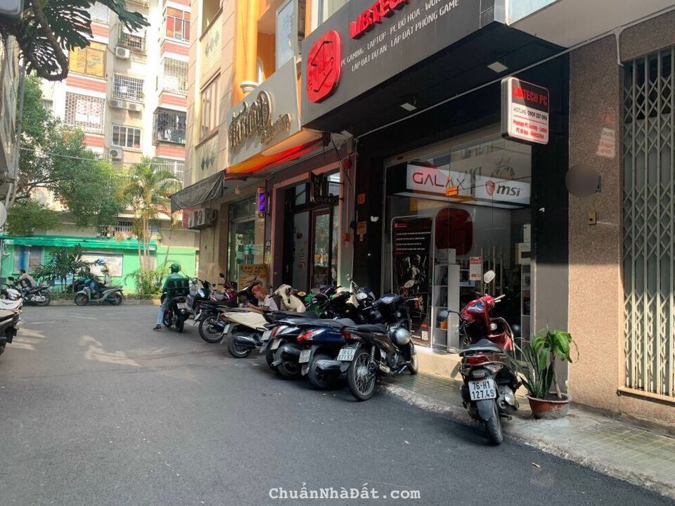 Hiếm ! Mặt tiền Đường Hoa -Phan Xích Long .DT 40m2(4x10m) vuông vứt 4Tầng .Giá 13.5 tỷ 