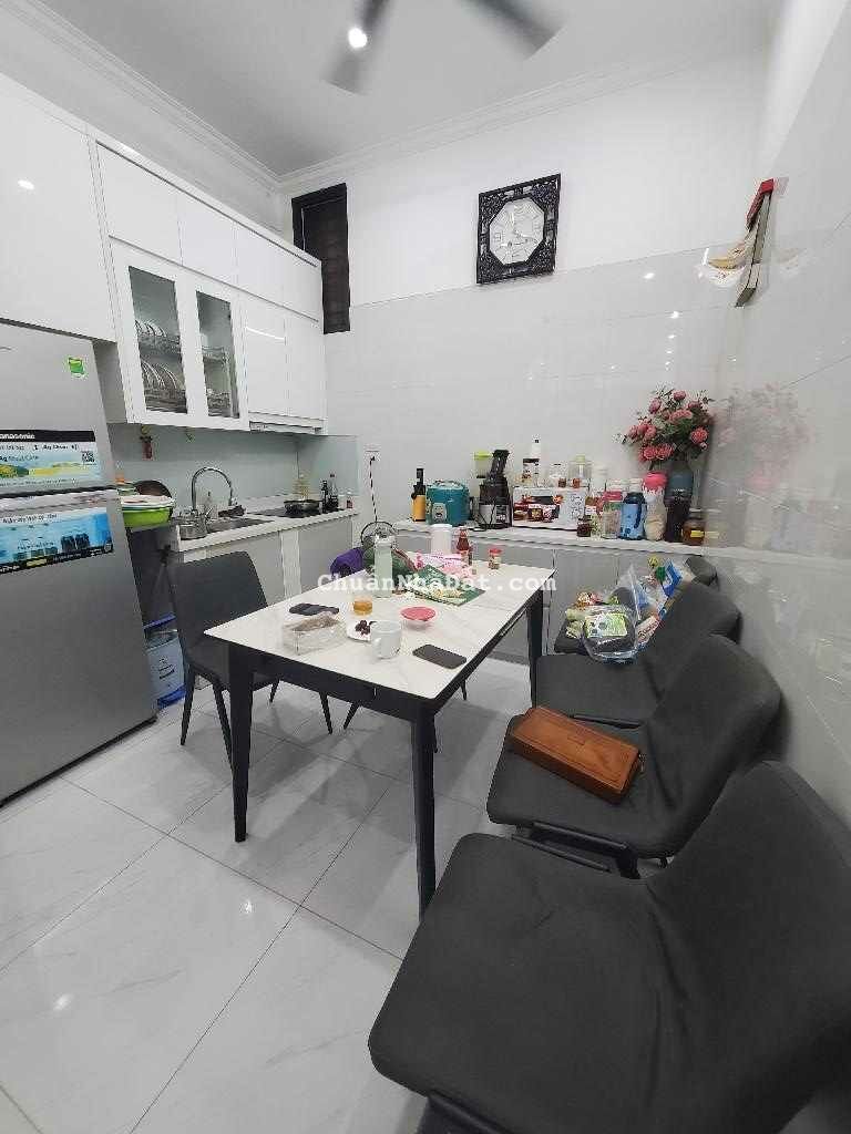 BA ĐÌNH 2 THOÁNG, 20M MẶT PHỐ, NHÀ DÂN XÂY TẶNG FULL NỘI THẤT, 34M2 CHỈ 5.5 TỶ