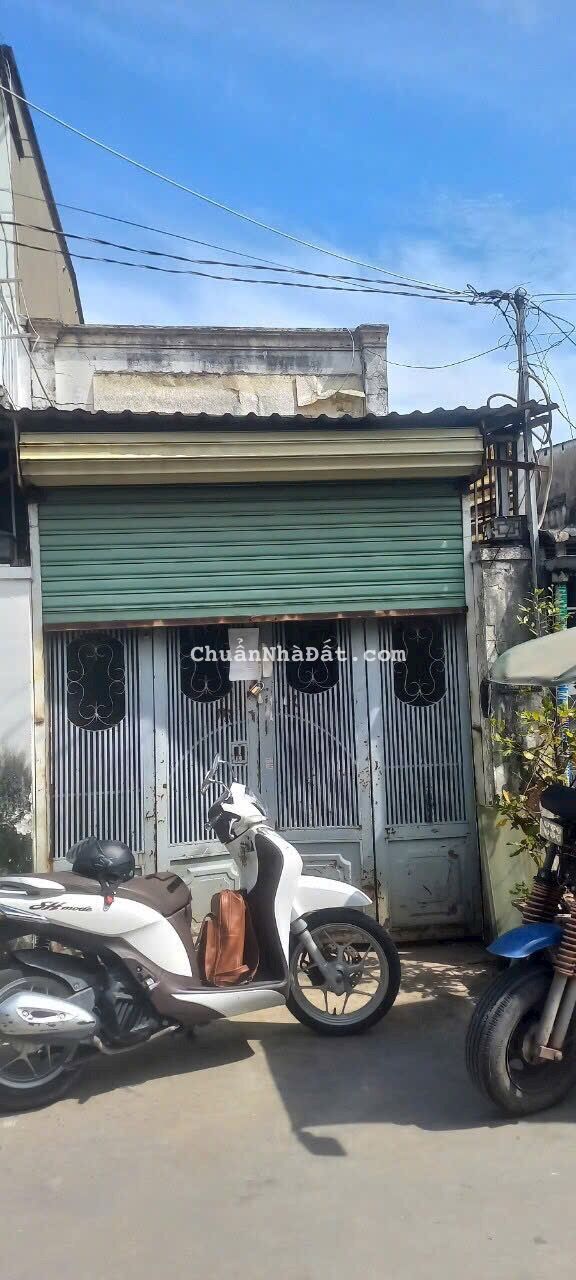 BÁN ĐẤT TẶNG NHÀ VỊ TRÍ ĐẸP TẠI Q12 BÁN ĐẤT TẶNG NHÀ VỊ TRÍ ĐẸP TẠI Q12