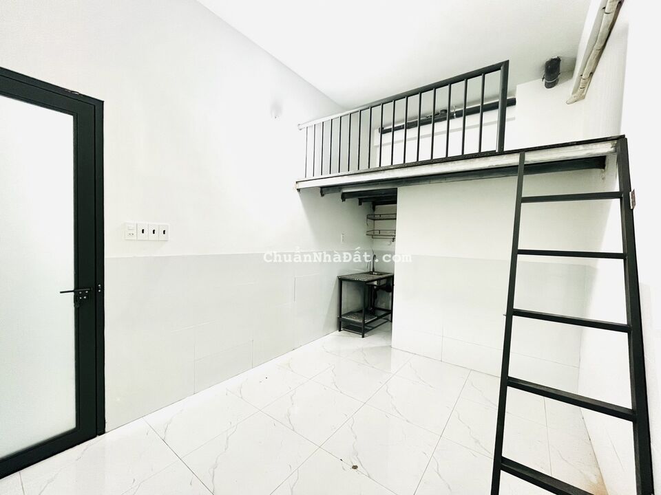 Cho thuê Phòng Gác - Máy lạnh - CO.OP Mart Phan Văn Hớn - Trường Chinh - An Sương