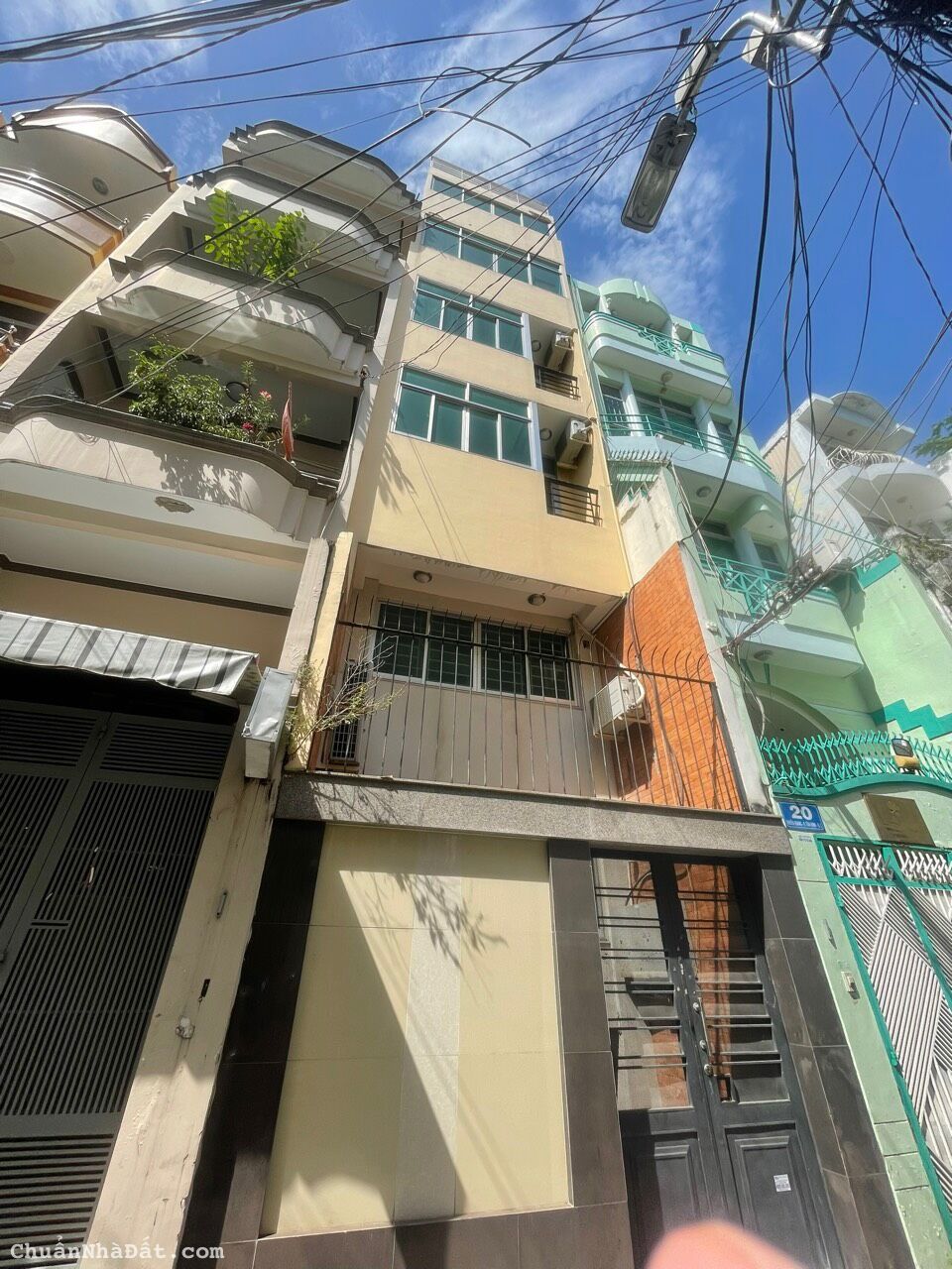 Bán Nhà HXH 8m Nguyễn Hữu Cảnh Quận Bình Thạnh Giá 13.5 Tỷ - Quỳnh My BĐS