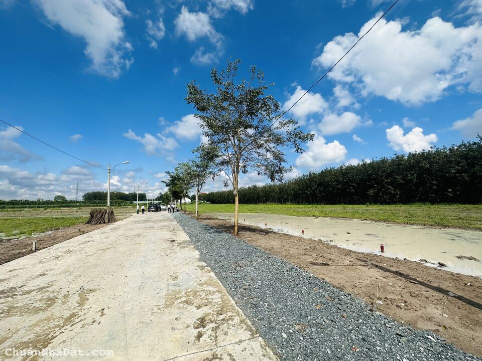 Đất ngộp ngang 6 mét tại ấp 1 Nha Bích - 700tr chốt