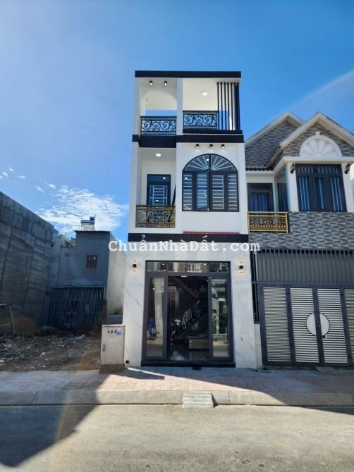 Cắt lỗ hơn 300tr - thanh lí gấp nhà 1T1L1Tum