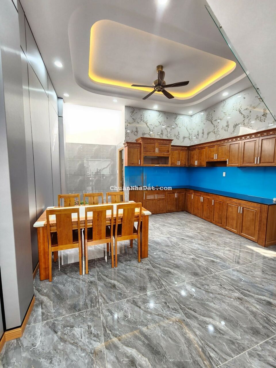 Bán gấp nhà 3 lầu gần ngã tư Hội Nghĩa - 2 tỷ 750