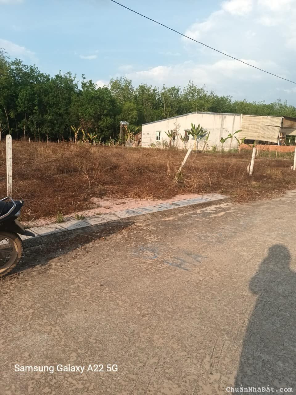 Cần tiền xài Tết, cần bán gấp lô đất