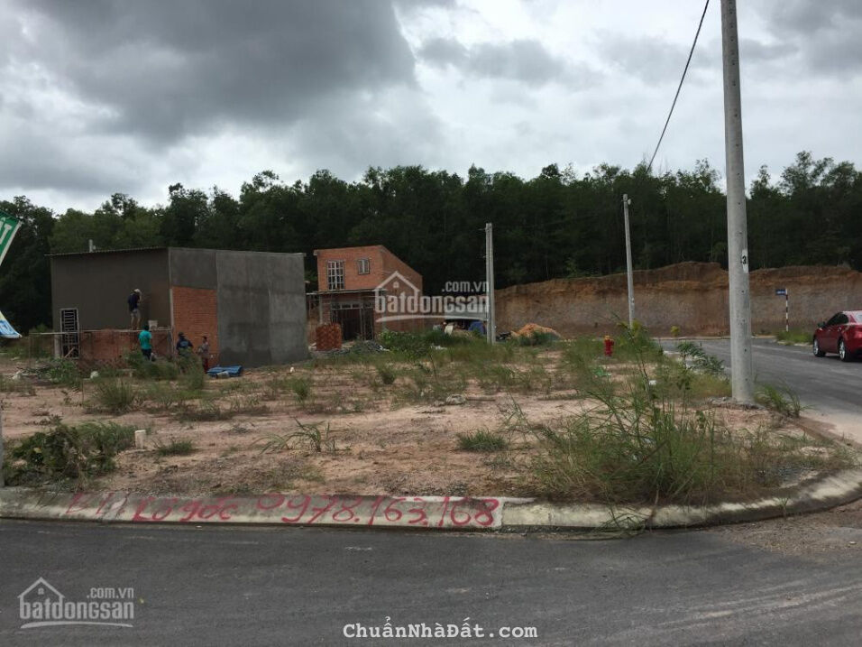 Lô góc 2 mặt tiền siêu đẹp - ngay vòng xoay Kim Hằng