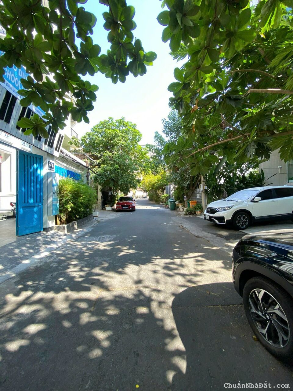 Bán biệt thự hẻm ô tô đường 64 P.Thảo Điền Quận 2 ngang 8m công nhận 152m2. Giá TL lộc 0903034123