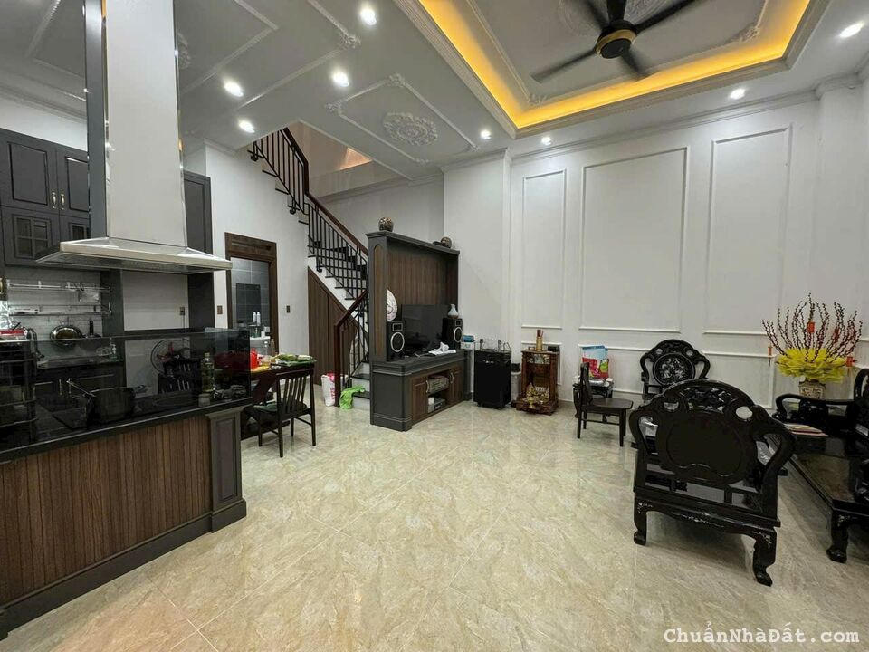 Bán nhà mặt tiền đường THẠNH MỸ LỢI Quận 2 DT ngang gần 7m. Nhà 3 tầng Giá TLcc 0903034123