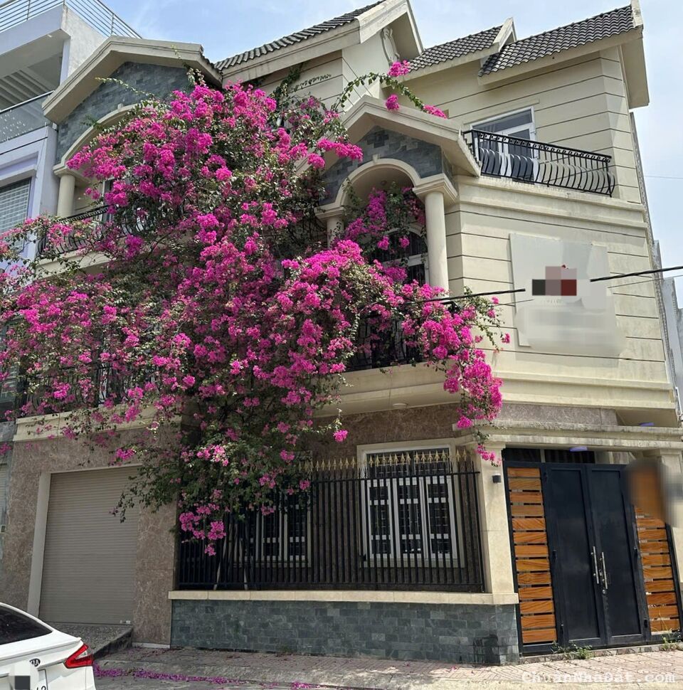 Bán nhà đẹp đường 827 Phường Phú Hữu Quận 9 Căn góc 72,9m2 vị trí đẹp Giá TL lộc. Xem nhà dễ 