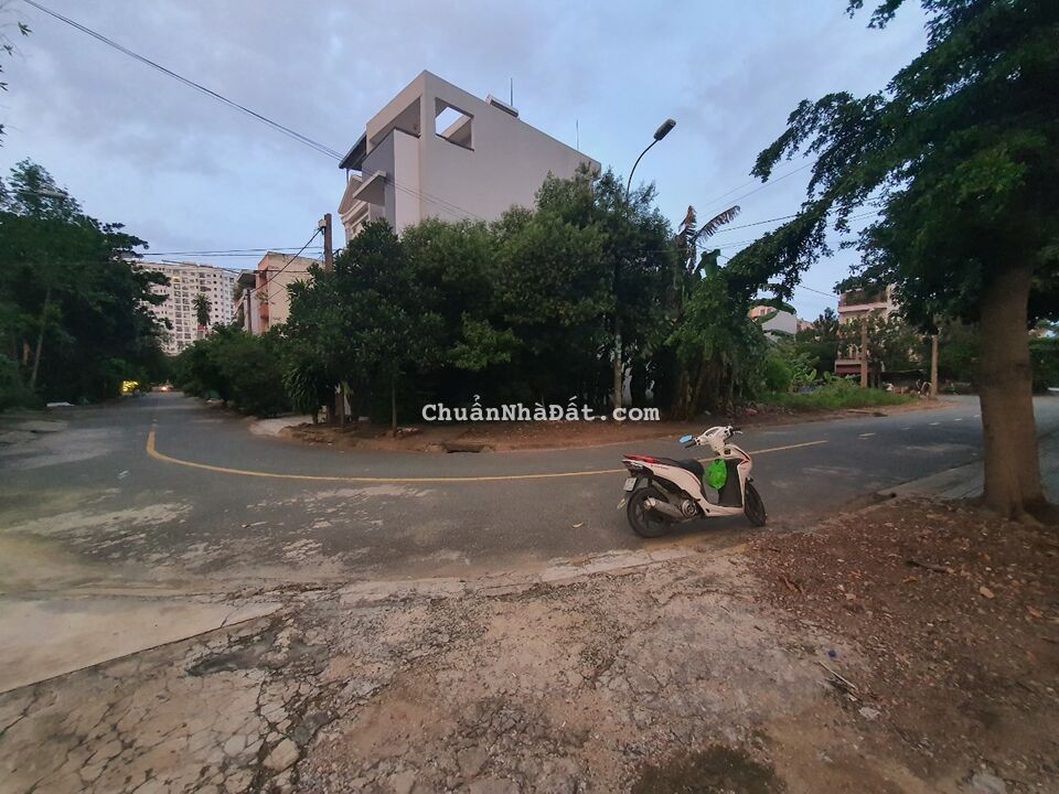 Bán đất dự án Phú Nhuận 10 Mẫu - Nguyễn Duy Trinh P. Bình Trưng Đông Quận 2 lô B. Dt 200m2. Giá TL